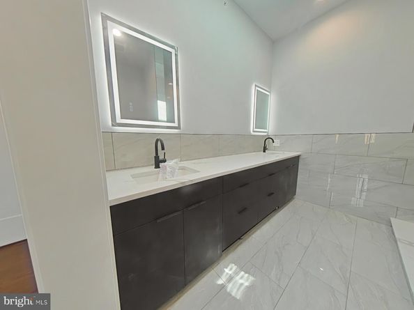 3143 W Montgomery Avenue, Philadelphia PA 19121