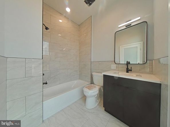 3143 W Montgomery Avenue, Philadelphia PA 19121
