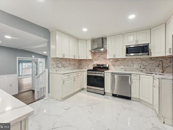 905 Henrietta Avenue, Huntingdon Valley PA 19006