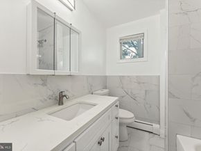 905 Henrietta Avenue, Huntingdon Valley PA 19006