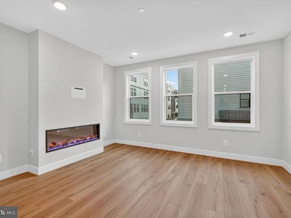 140 Shannon Mews, Alexandria VA 22304