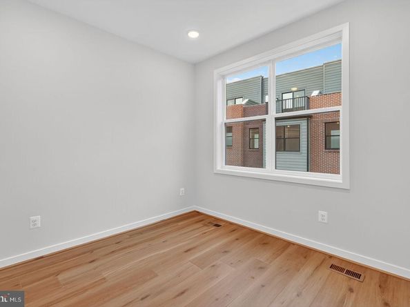 140 Shannon Mews, Alexandria VA 22304
