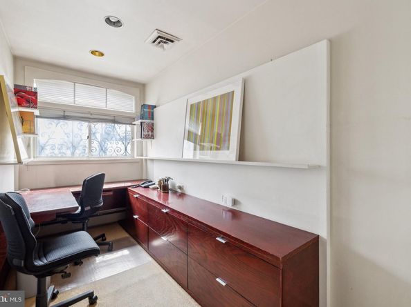 2012 R Street NW, Washington DC 20009