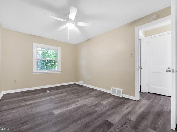 415 Arlington Avenue, Upper Darby PA 19082