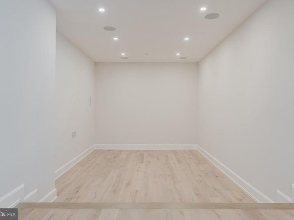 5024 Dana Place NW, Washington DC 20016