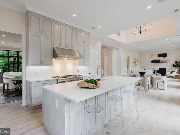 5024 Dana Place NW, Washington DC 20016