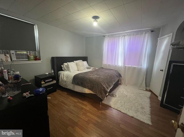8130 Farnsworth Street, Philadelphia PA 19152