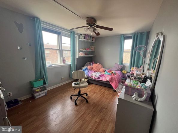 8130 Farnsworth Street, Philadelphia PA 19152