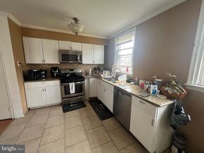 8130 Farnsworth Street, Philadelphia PA 19152