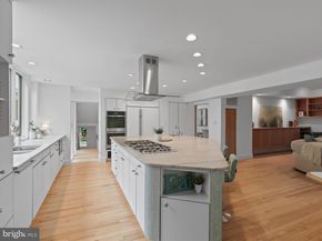 10517 Sunlit Road, Oakton VA 22124