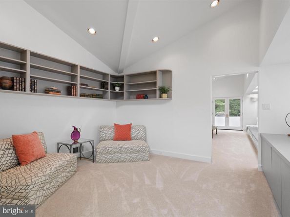 10517 Sunlit Road, Oakton VA 22124