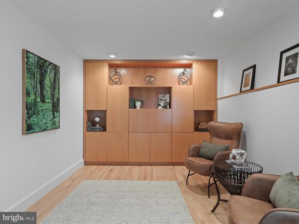 10517 Sunlit Road, Oakton VA 22124