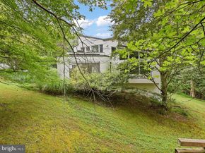 10517 Sunlit Road, Oakton VA 22124
