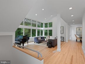 10517 Sunlit Road, Oakton VA 22124