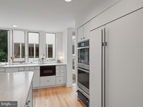 10517 Sunlit Road, Oakton VA 22124