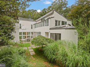 10517 Sunlit Road, Oakton VA 22124