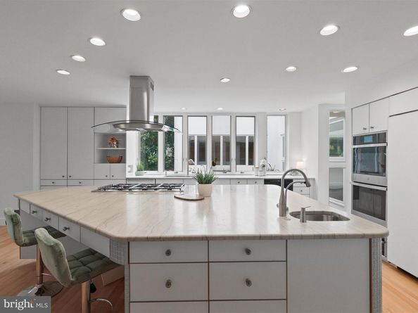 10517 Sunlit Road, Oakton VA 22124