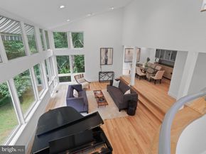 10517 Sunlit Road, Oakton VA 22124