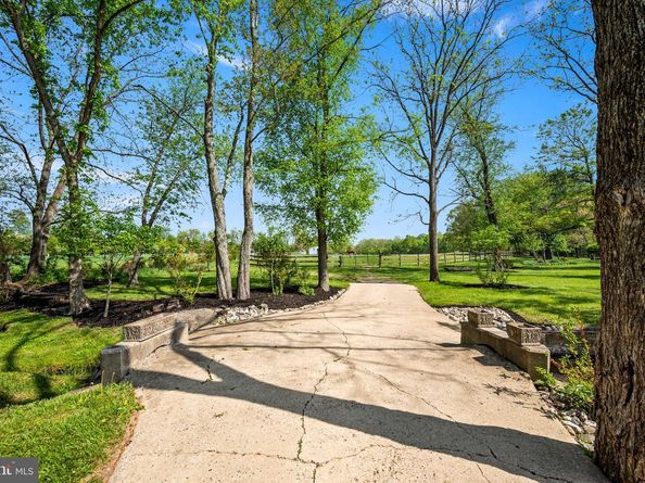 279 Folly Road, Chalfont PA 18914