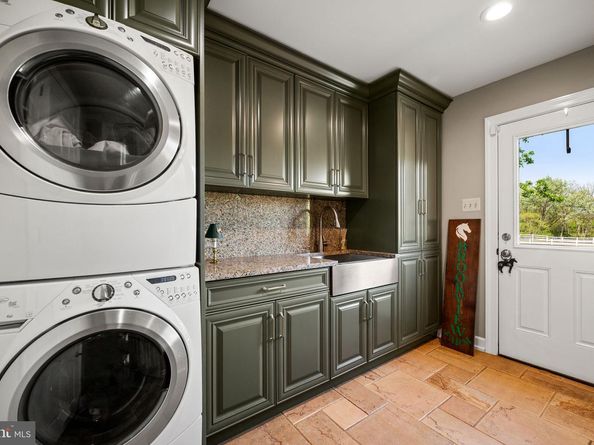 279 Folly Road, Chalfont PA 18914