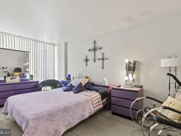 3900 Ford Road 5M, Philadelphia PA 19131