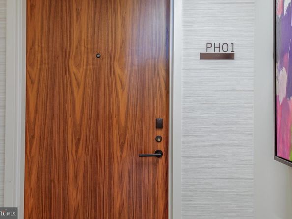 255 W. Falls Station Boulevard PH1, Falls Church VA 22046