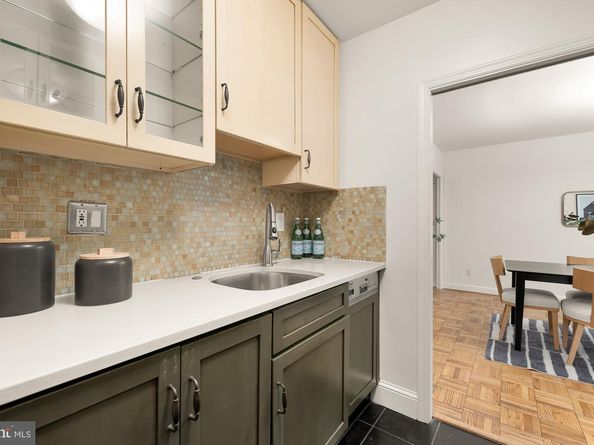 2475 Virginia Avenue NW 200/201, Washington DC 20037