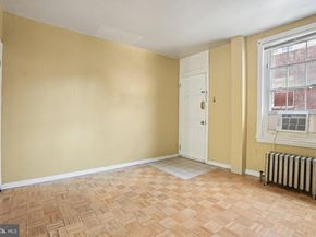 1527 Earl Street, Philadelphia PA 19125