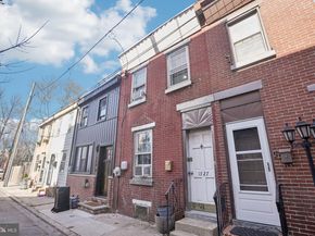 1527 Earl Street, Philadelphia PA 19125