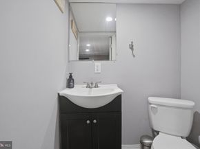 7927 Heather Road, Elkins Park PA 19027