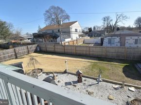 8 Summer Lane, Levittown PA 19055