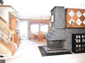 8 Summer Lane, Levittown PA 19055