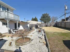 8 Summer Lane, Levittown PA 19055
