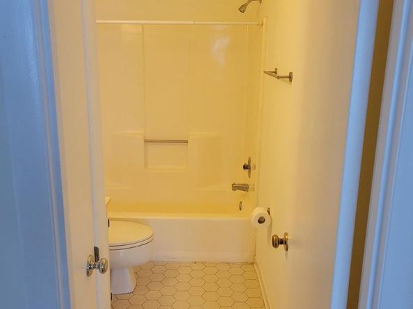 3853 Steppes Court 3853B, Falls Church VA 22041