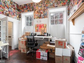 239 Race Street A, Philadelphia PA 19106