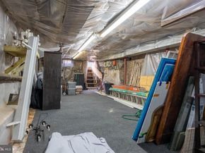 239 Race Street A, Philadelphia PA 19106