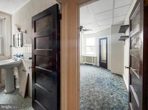 6144 Catharine Street, Philadelphia PA 19143