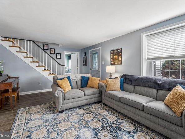 908 Roberts Avenue, Drexel Hill PA 19026