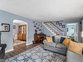 908 Roberts Avenue, Drexel Hill PA 19026