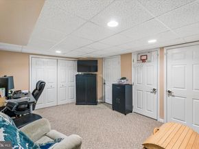 908 Roberts Avenue, Drexel Hill PA 19026