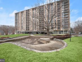 4600 S Four Mile Run Drive 238, Arlington VA 22204