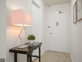 4600 S Four Mile Run Drive 238, Arlington VA 22204