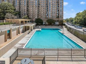 4600 S Four Mile Run Drive 238, Arlington VA 22204