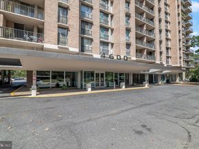 4600 S Four Mile Run Drive 238, Arlington VA 22204