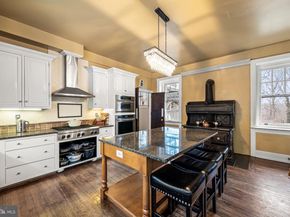 1018 Beech Rd, Wallingford PA 19086