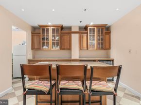 250 S Reynolds Street 1003, Alexandria VA 22304