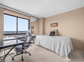 250 S Reynolds Street 1003, Alexandria VA 22304