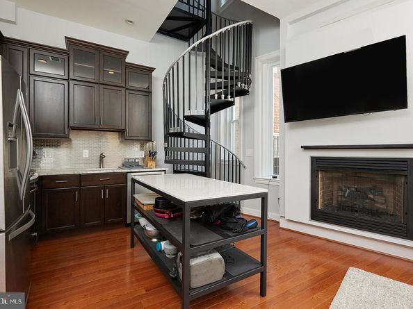 2019 19TH Street NW 3, Washington DC 20009