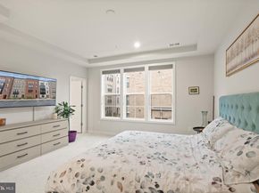 7461 Backett Wood Terrace 1213, Mclean VA 22102