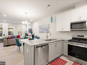 7461 Backett Wood Terrace 1213, Mclean VA 22102